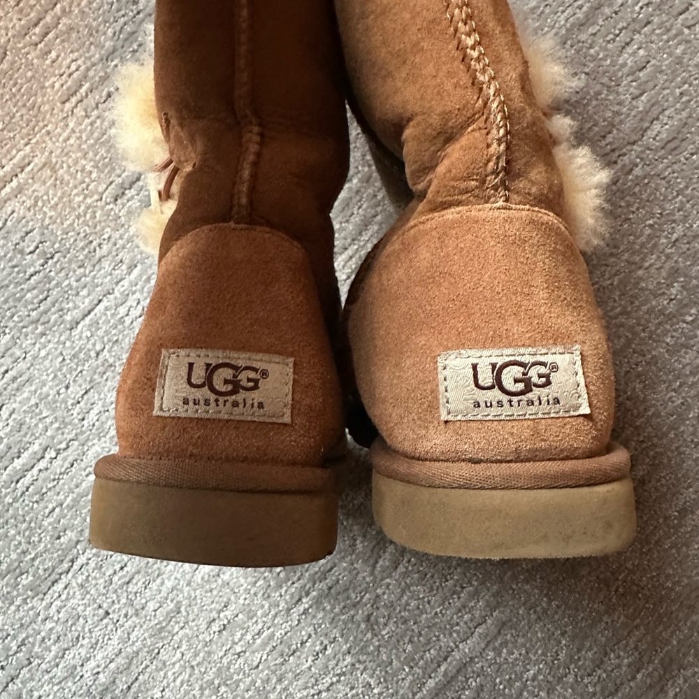 Ugg Bailey Button Boot Tall In Chestnut Size 9 - image 5